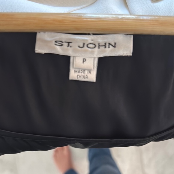 St. John Liquid Satin Silk Tank Top – Size P (Petite) | Retails $450 - Picture 2 of 6